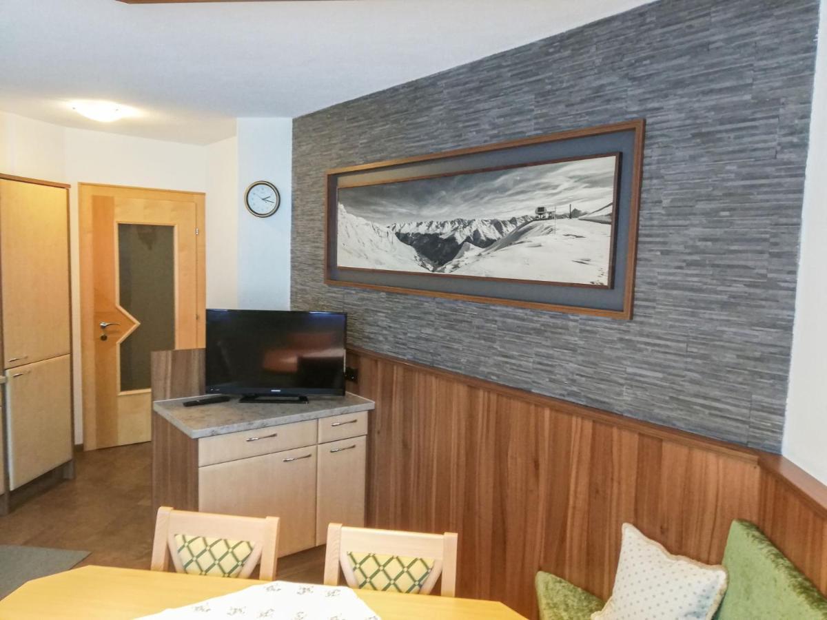 Apartment Alpenflora By Interhome カップル エクステリア 写真